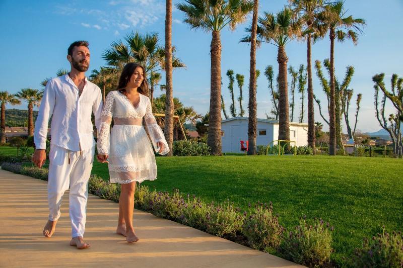 Mangia'S Himera Resort Campofelice Di Roccella Eksteriør billede