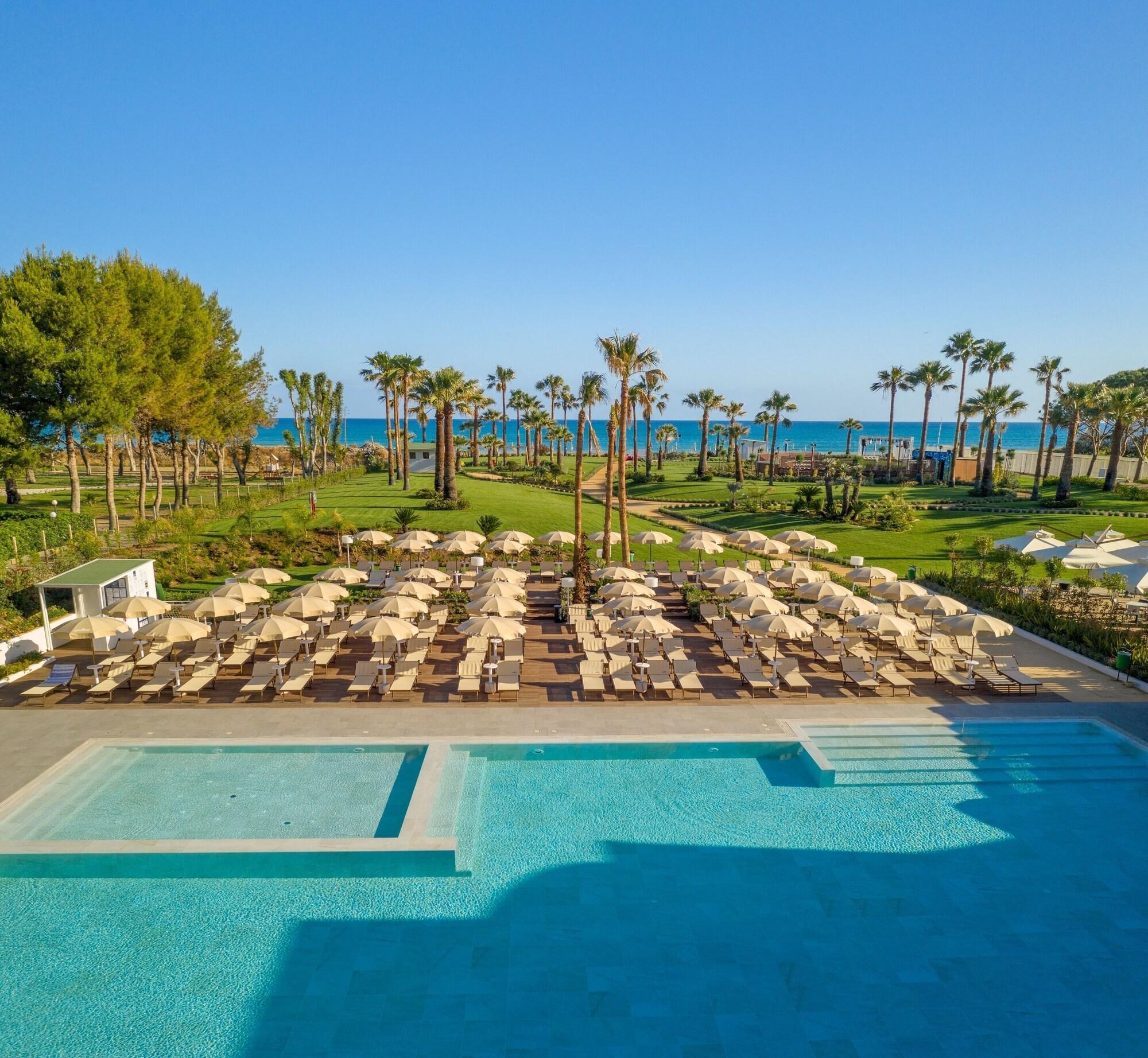Mangia'S Himera Resort Campofelice Di Roccella Eksteriør billede