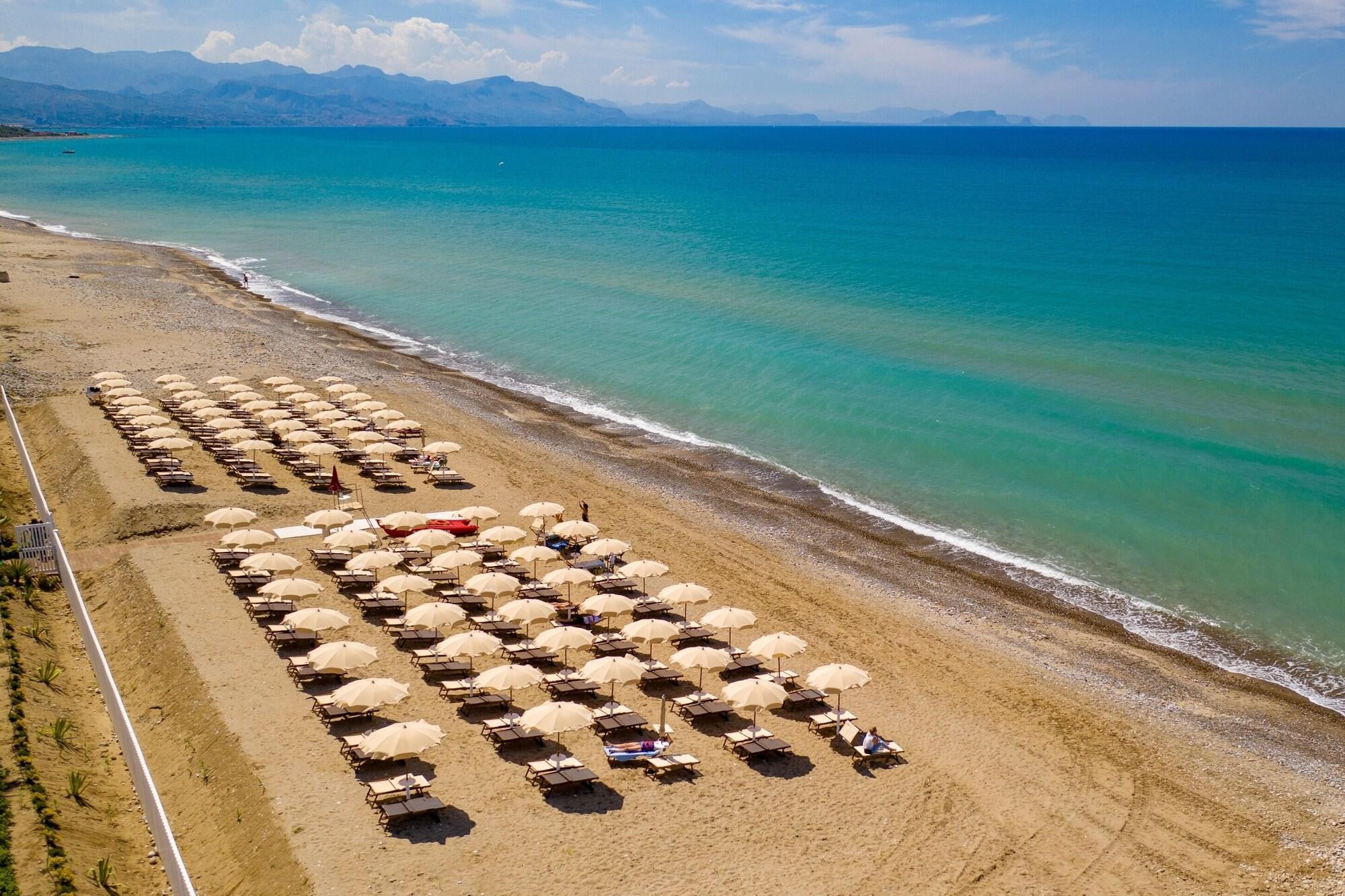 Mangia'S Himera Resort Campofelice Di Roccella Eksteriør billede